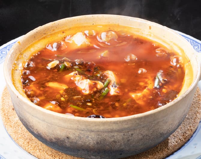 オリーブ牛筋入り土鍋麻婆豆腐