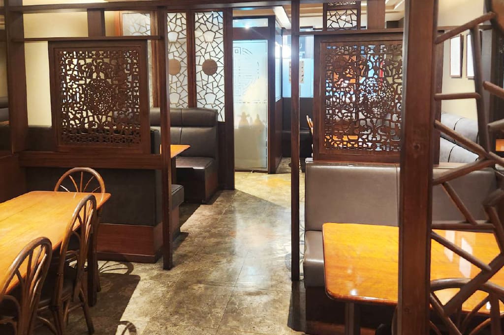 ［1階］テーブル席 7席（1名〜8名様）